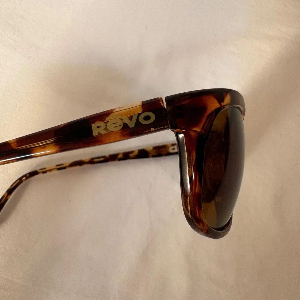 Revo 870 008 Wrap Tortoiseshell Sunglasses Brown Lens Classic Style 90s‎ Vintage